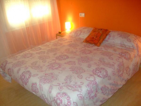  Besalut Apartment  Бесалу